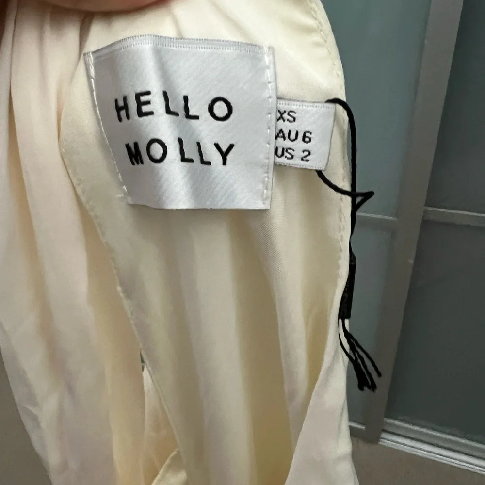 Brand New NO TEARS HERE MAXI DRESS CREAM - Picture 5 of 5